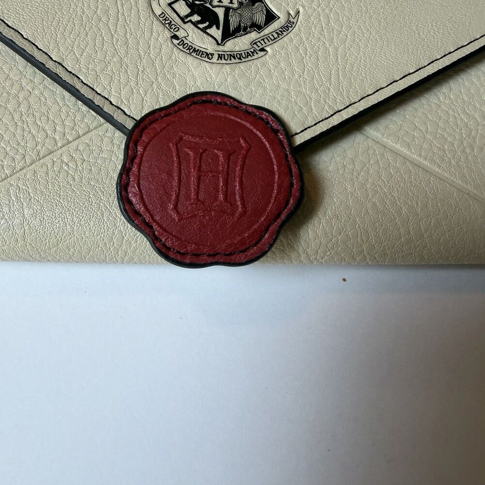Harry Potter Hogwarts Letter Acceptance Wallet Purse NWT Groovy UK Wizarding - Picture 7 of 10